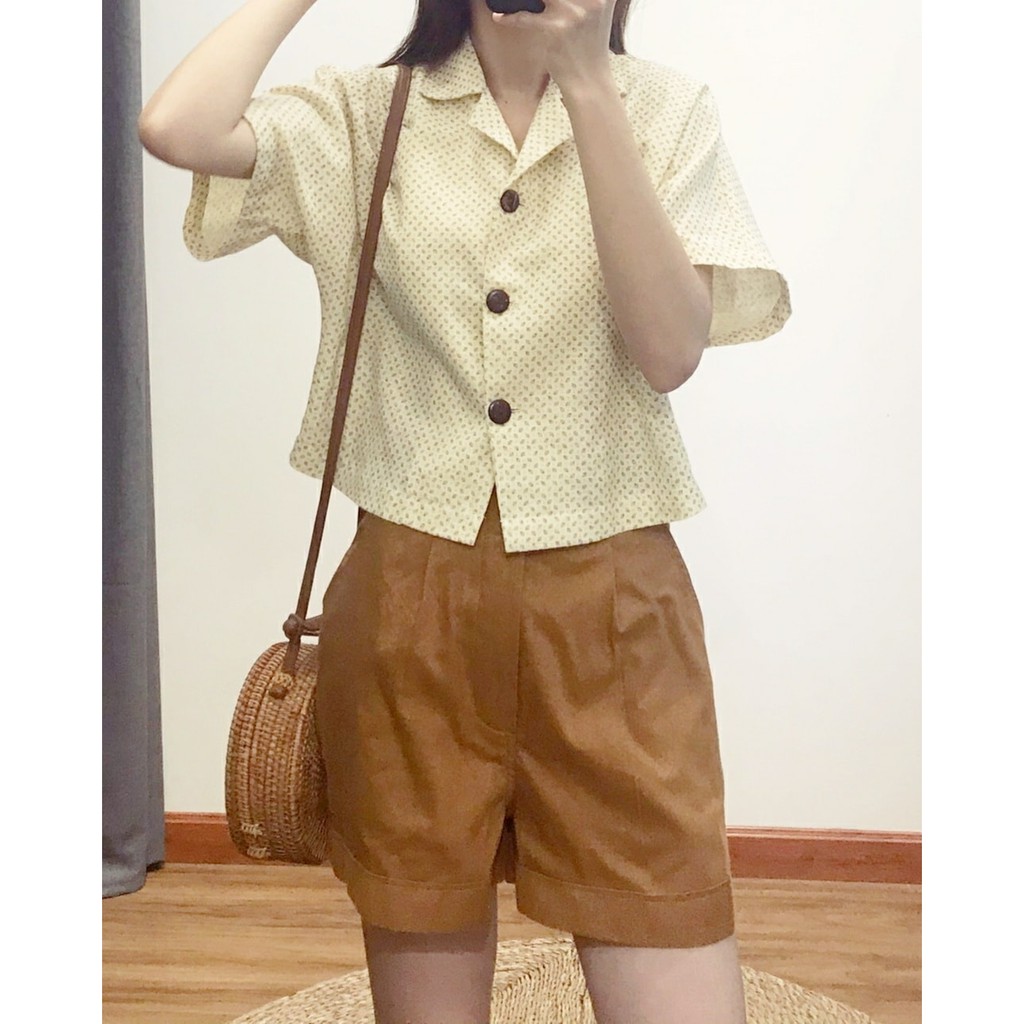 Áo croptop hoa nhí