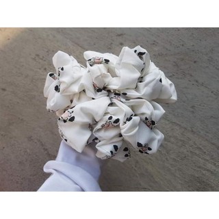 Thun cột tóc bò sữa hot trend
