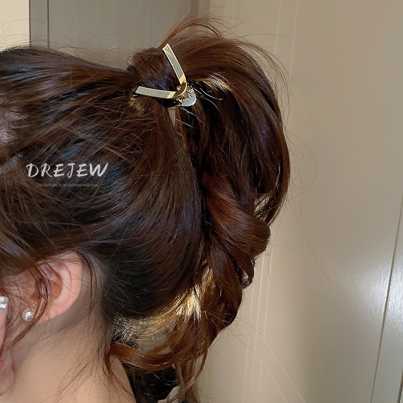 Kẹp tóc DREJEW hình tam giác đơn giản tạo kiểu đuôi ngựa phong cách Hàn Quốc dễ phối đồ thời trang mùa hè