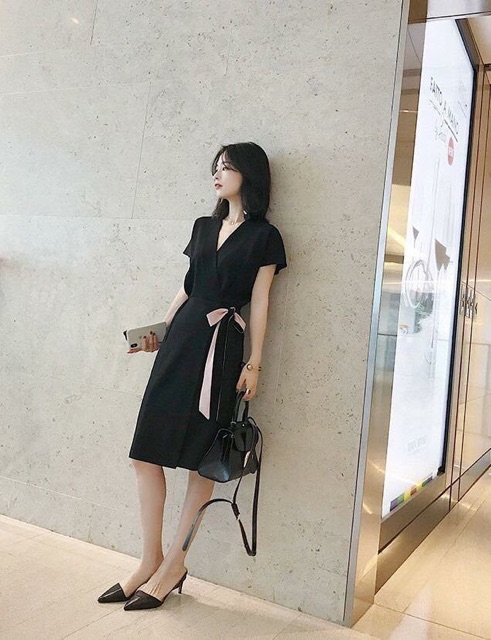 Đầm đen nơ hồng | BigBuy360 - bigbuy360.vn