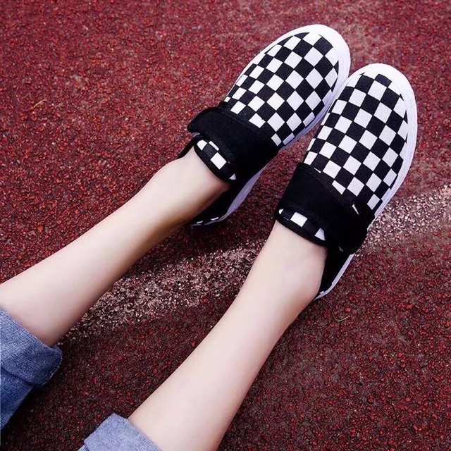 [Mã FAGREEN245 giảm 10% tối đa 30k đơn từ 99k] Giầy thể thao kẻ caro siêu êm | BigBuy360 - bigbuy360.vn