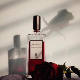 Nước hoa Serge Lutens La fille de Berlin