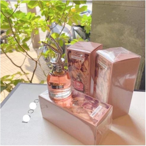 Nước Hoa Nữ  Đôi Chân Hoa Hậu Mùi Thơm Lâu Quyến Rũ Karri 30ml