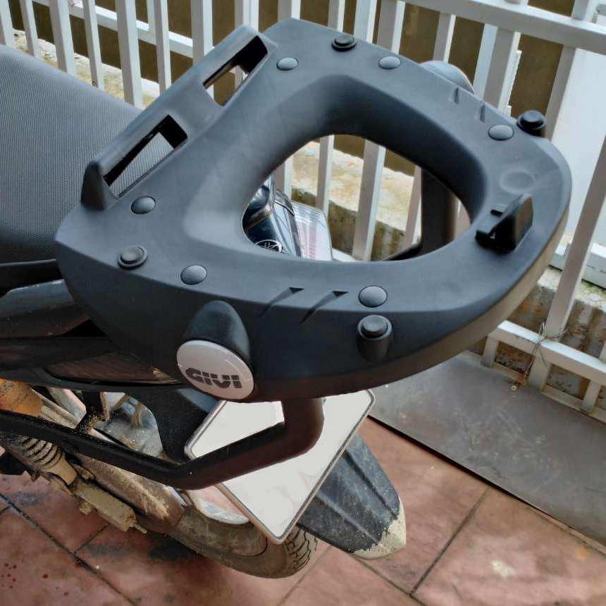 Baga Givi HRV Jupiter / SRL115Z/115ZR chính hãng cho xe chịu lực cao bao gồm đế gắn thùng