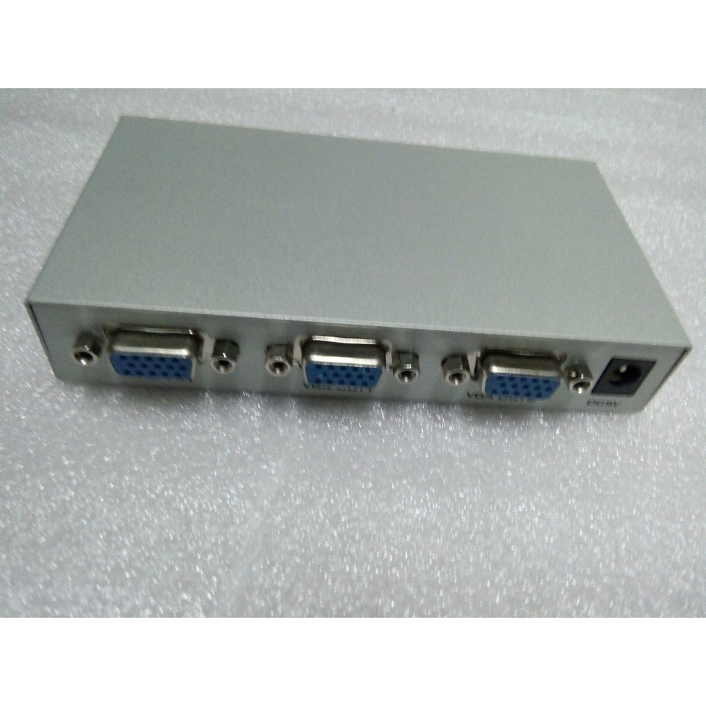 Bộ chia VGA 1 ra 2