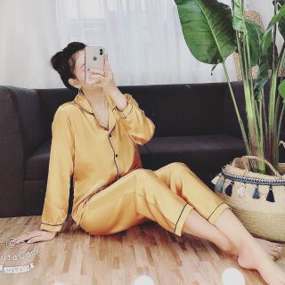 Bộ ngủ lụa cộc 12 màu viền nơ , hàng đẹp
