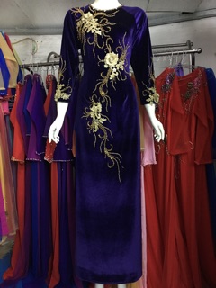 Áo dài nhung cho mẹ,bà sui