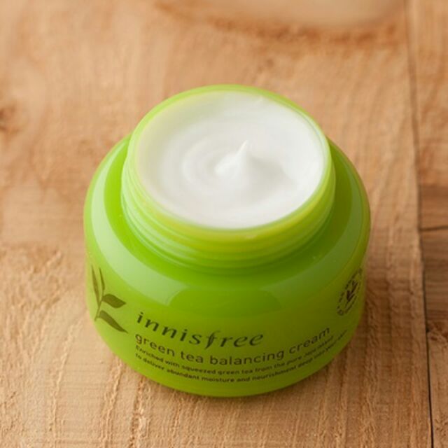 Kem dưỡng ẩm innisfree blancing