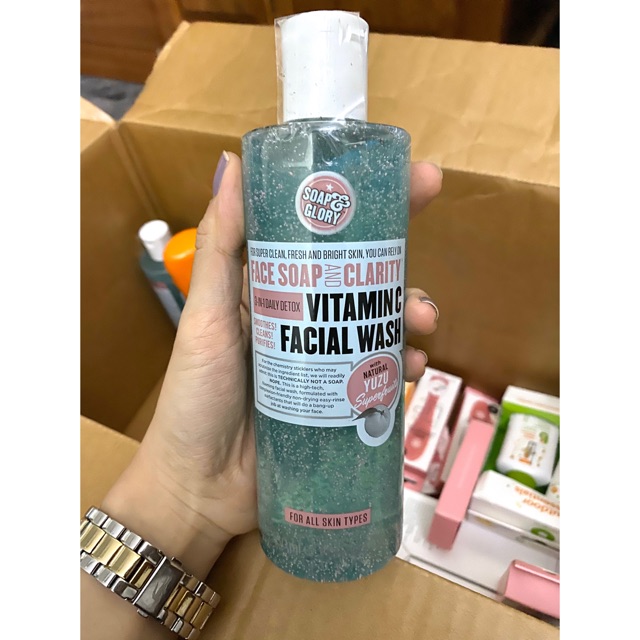 [Bill Mỹ] Sữa rửa mặt sáng da Soap & Glory Face Soap & Clarity 3 in 1 Daily Vitamin C Facial Wash 350ml