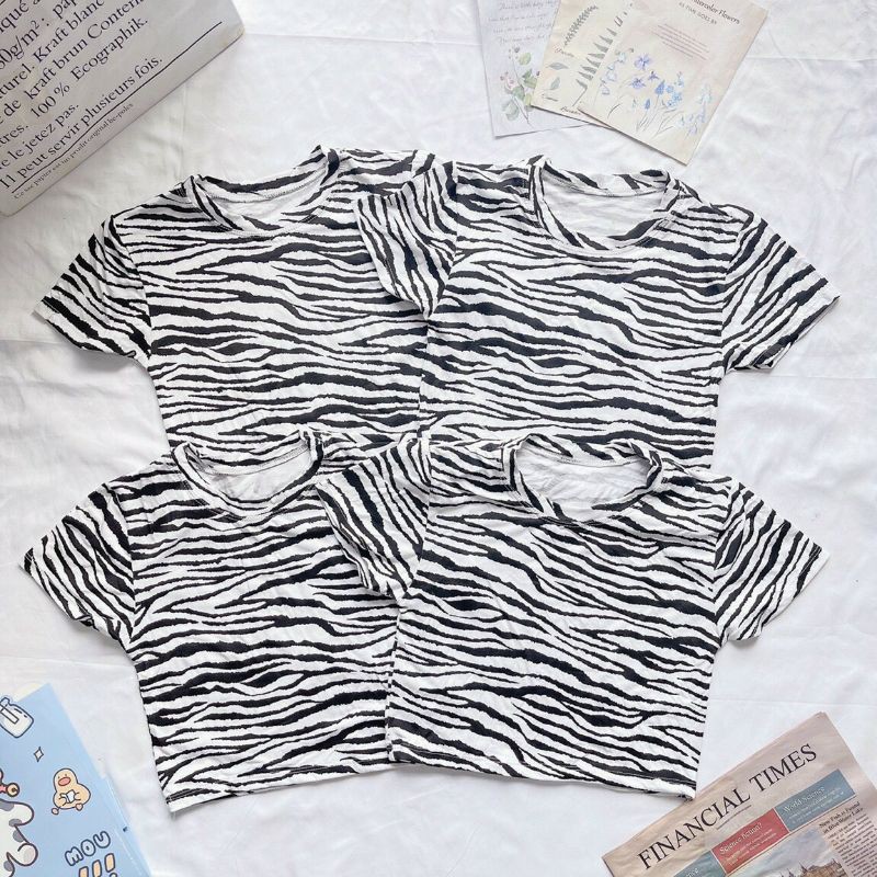 Áo croptop form ôm in họa tiết ngựa vằng