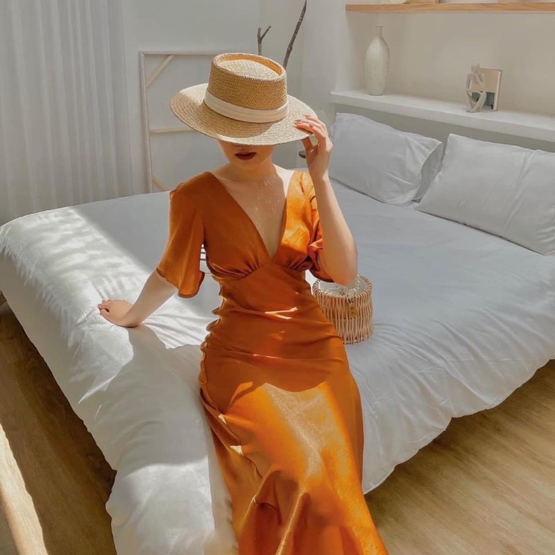 Váy lụa cổ V rúm ngực tay xoè xinh tôn dáng