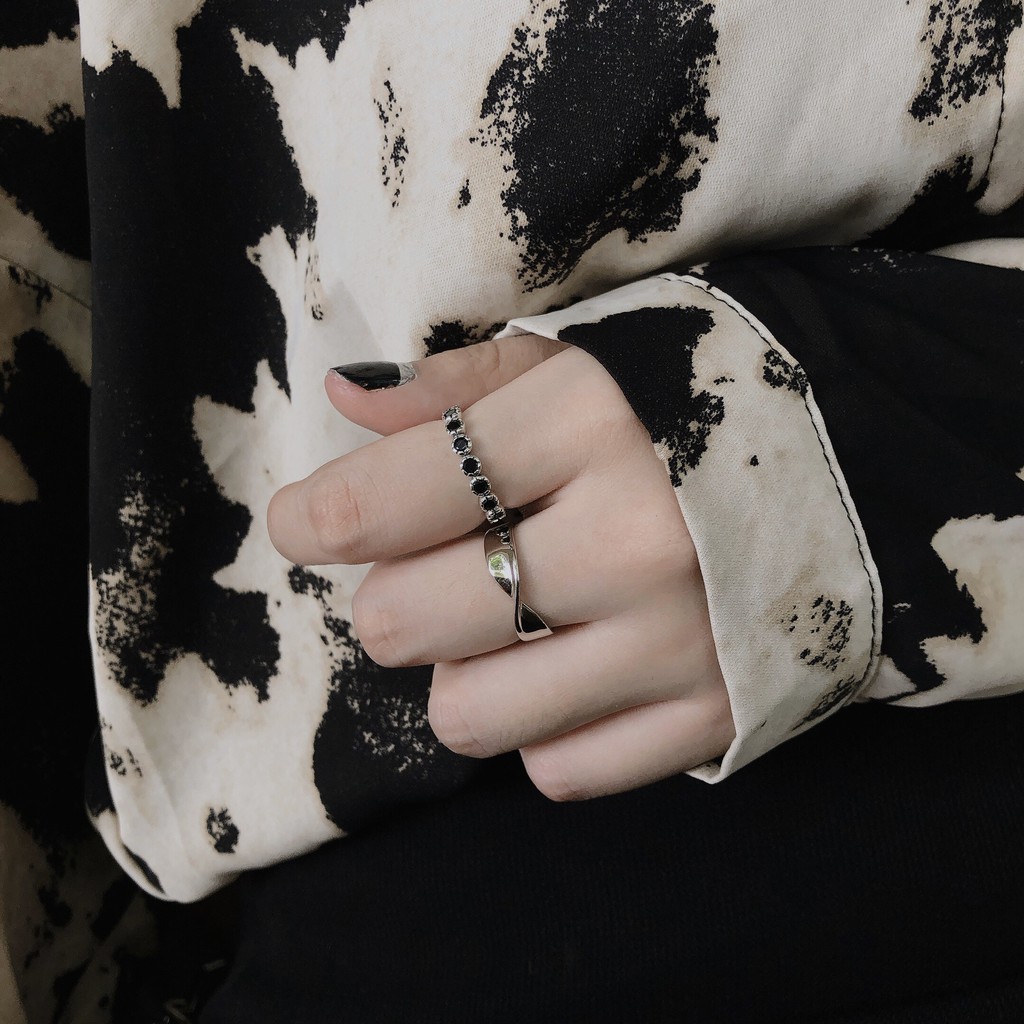 Nhẫn bạc SOFF CLUB S925 - Nhẫn đá tròn đen viền