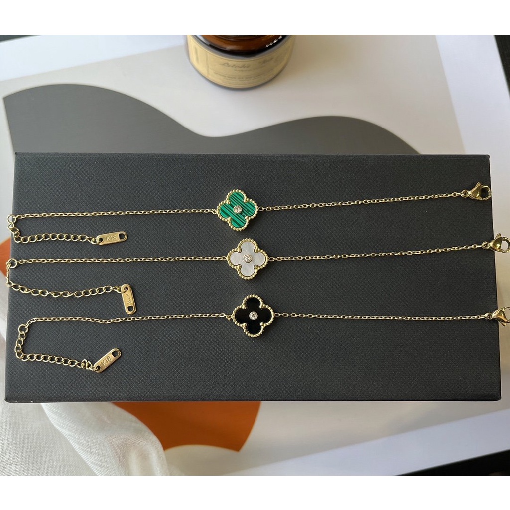 Vòng Tay Louis Vuitton Bằng Thép Titan Họa Tiết LV Monogram