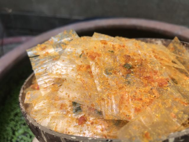 300gr Bánh tráng trộn Long An thập cẩm miếng vuông