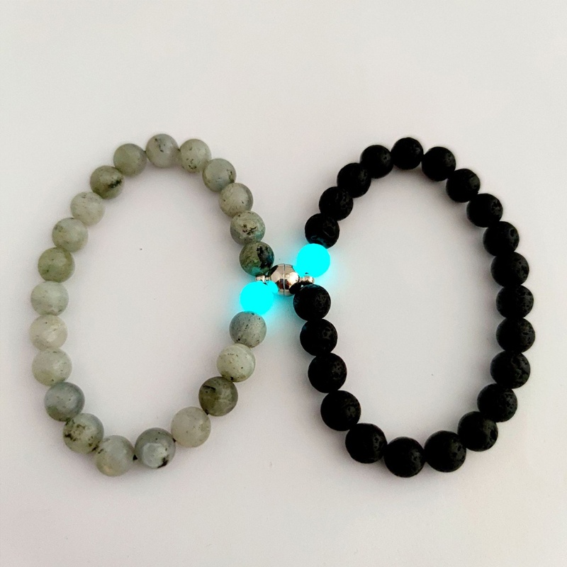 [Hàng mới về] Vòng tay chuỗi đá từ tính phát sáng phối đồ cho cặp đôi tình bạn