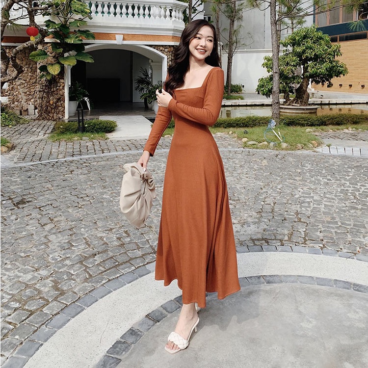 Váy len tăm cổ vuông tay dài hai màu đen da bò - Đầm len dáng suông cổ vuông dạo phố