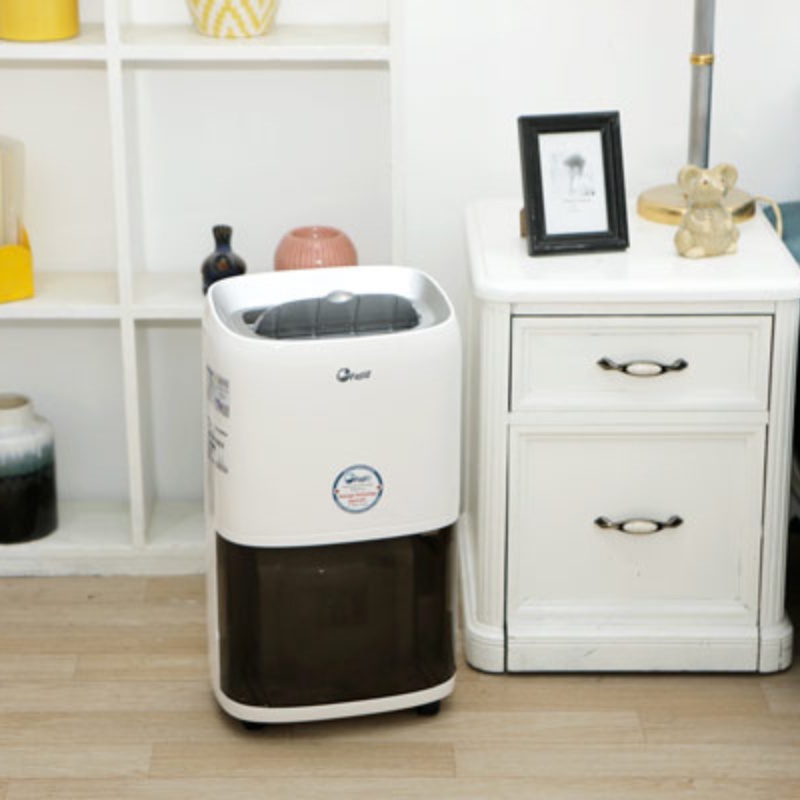 Máy hút ẩm không khí FujiE HM-918EC công suất hút ẩm 18L/ ngày - Có chức năng làm khô quần áo