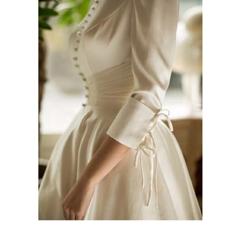 váy cưới cô dâu phong cách châu âu, váy trắng xoè tay lỡ đính cúc bọc sang trọng | BigBuy360 - bigbuy360.vn