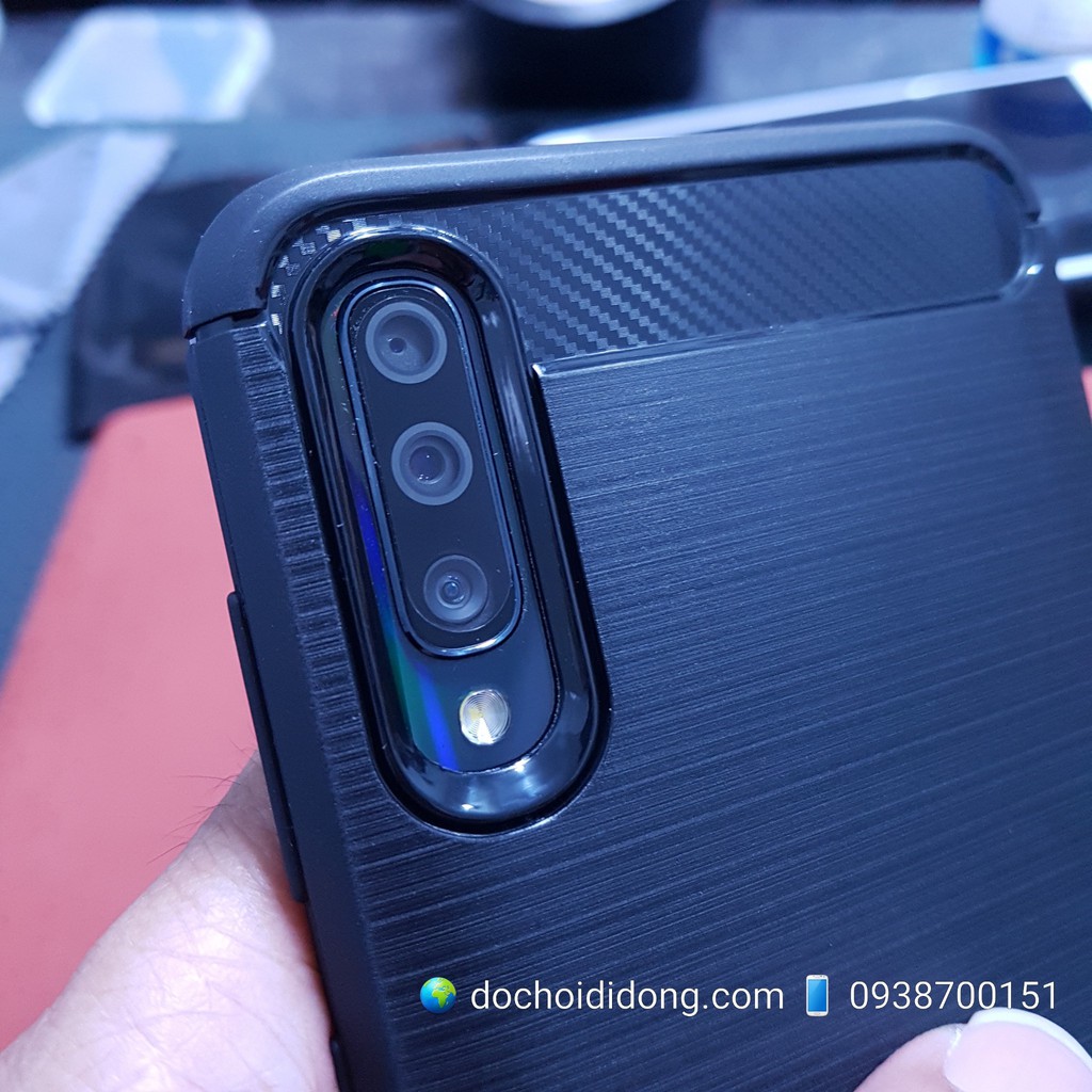 Ốp lưng Samsung A70 Likgus chống sốc vân kim loại