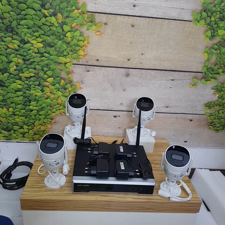 Trọn bộ 4 camera Wifi Kit không dây Hikvision NK42W0H(D) 2 Megapixel lắp ngoài trời