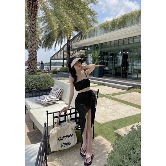 Set Bộ Thun Dẻo Dày Lạnh Áo Croptop Viền Chữ Vàng AlexXangg FF + Quần Ống Xuông Viền Vàng