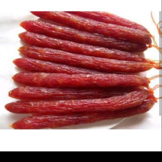 Nửa ký lạp xưởng khô ngon như hình