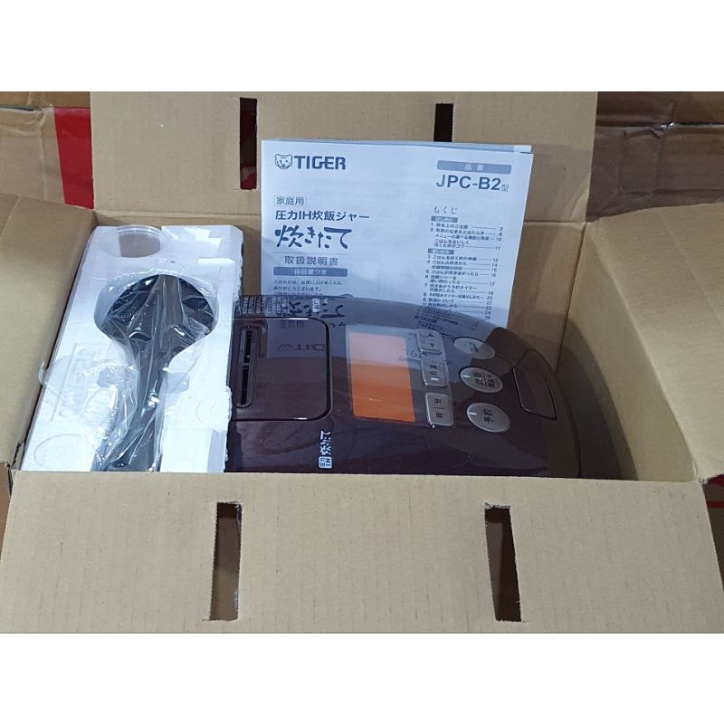 Nồi cơm IH cao tần áp suất 2 bi Tiger 1 lít. Made in Japan. Nguyên thùng mới 100%.