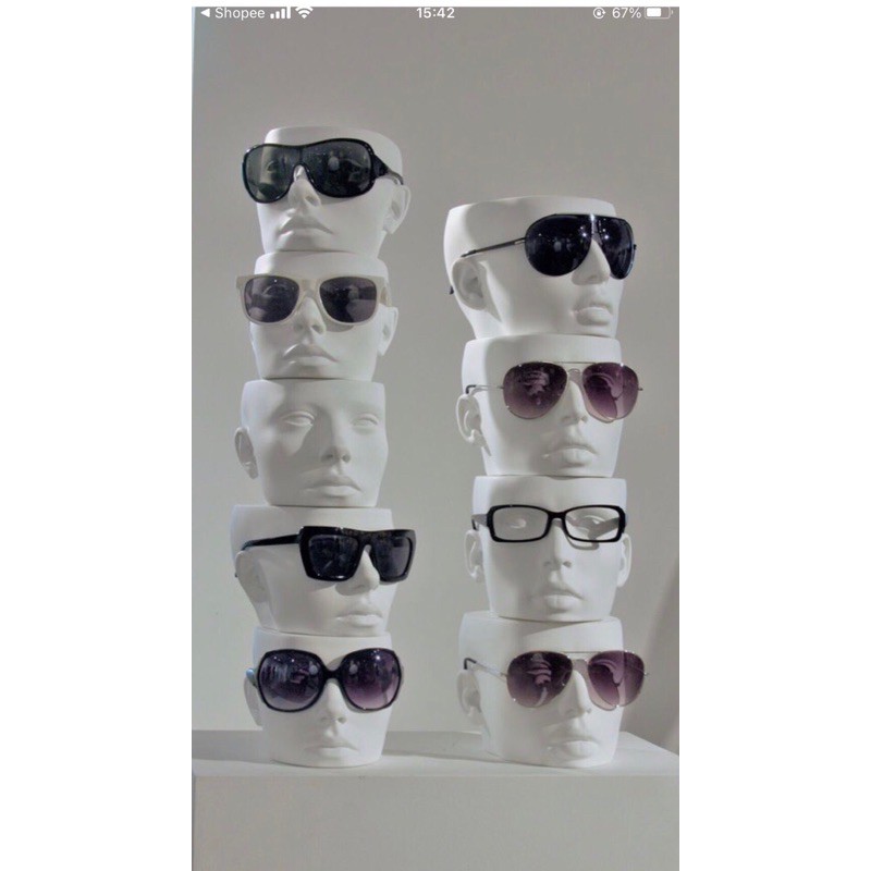 đầu manocanh đeo kính