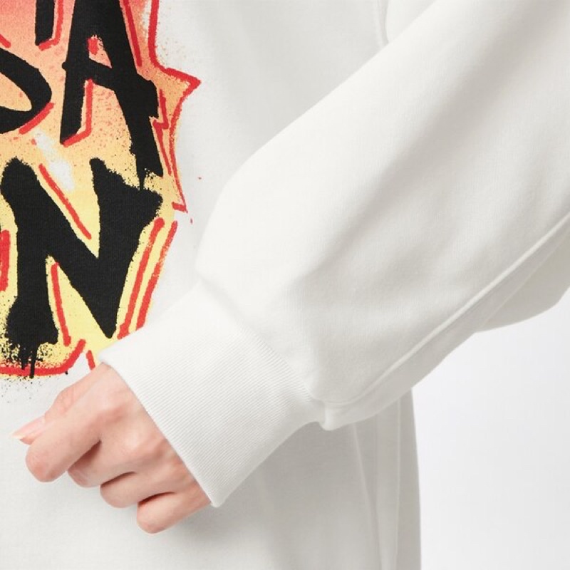 Áo nỉ da cá nữ New Sensation dễ thương của GU - Nhật