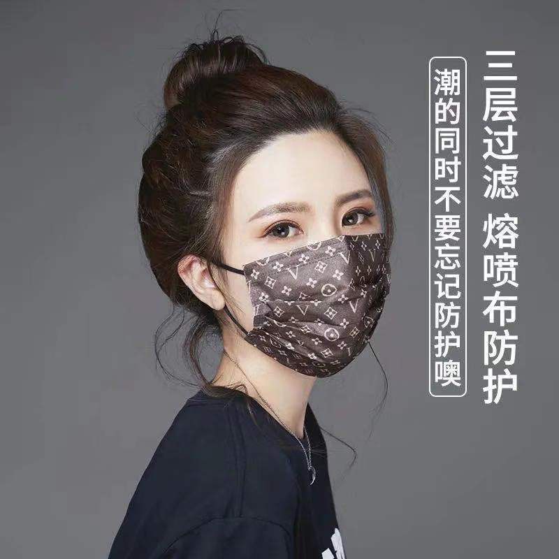 Bộ 50 Khẩu Trang 4 Lớp Dành Cho Người Lớn