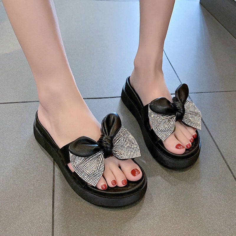 Dép Sandal Đế Dày Tăng Chiều Cao Đính Ngọc Trai Dễ Phối Đồ Phong Cách Mới