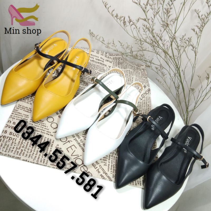 Giày sandal mũi nhọn cực sang chảnh cho các nàng công sở nữ tính.