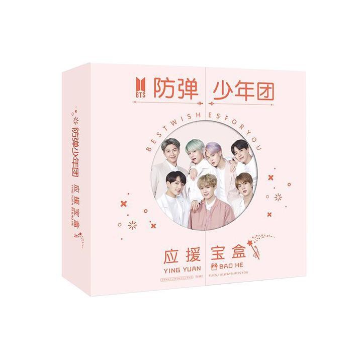 Hộp quà tặng BTS viền tròn có poster postcard bookmark banner huy hiệu thiếp ảnh dán album ảnh