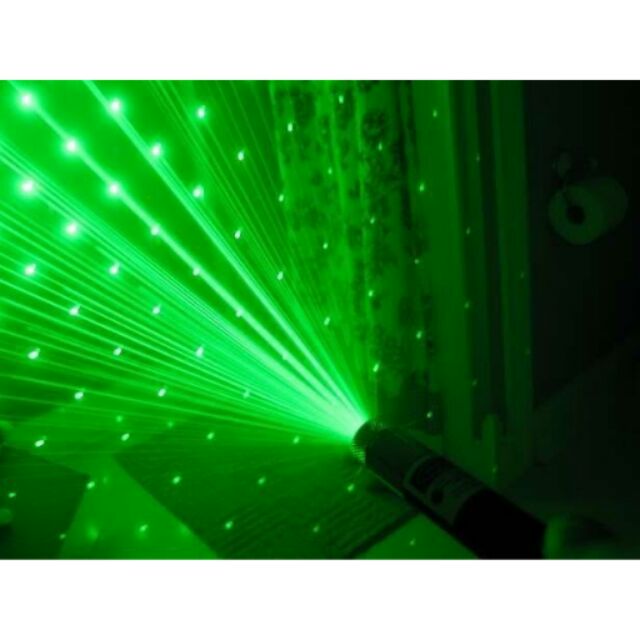 Đèn chiếu sao lazer