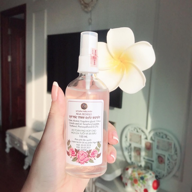 TINH DẦU BƯỞI TRỊ RỤNG, KÍCH THÍCH MỌC TÓC THẦN THÁNH