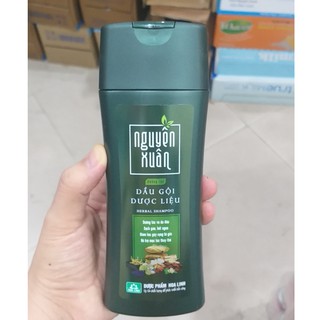 Dầu gội dược liệu Nguyên Xuân 200ml