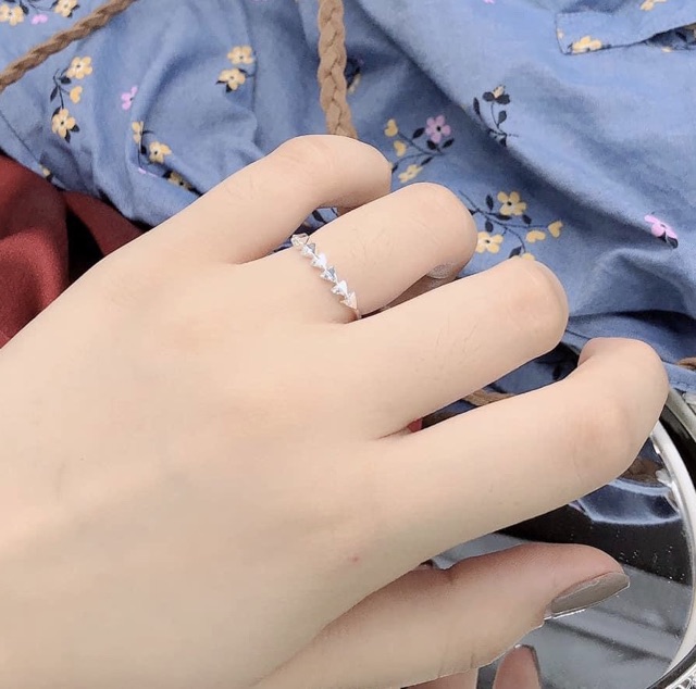 Nhẫn nữ bạc , tuyển ctv bán trang sức