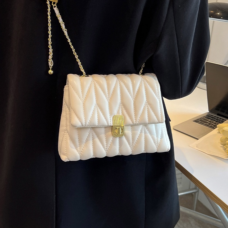 Túi đeo chéo IELGY có khóa thời trang dễ phối đồ dành cho nữ