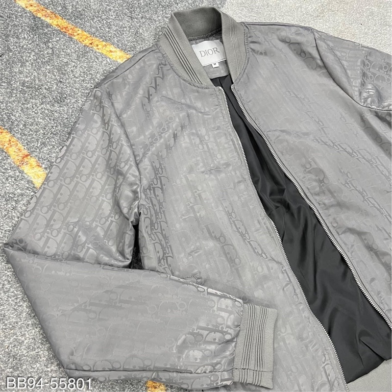 Áo khoác cổ bomber vân  chất gió đẳng cấp