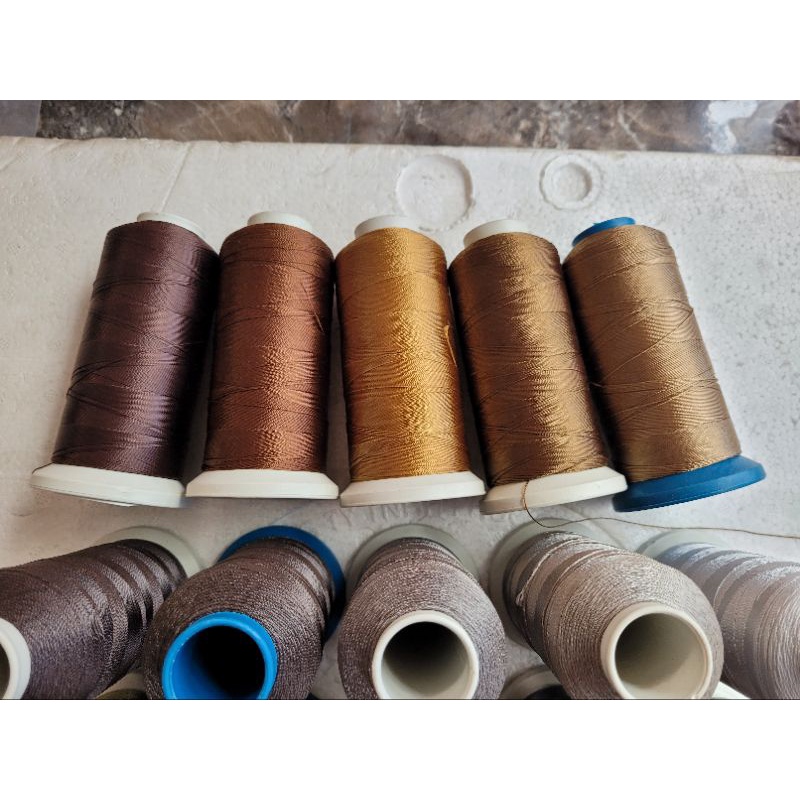 Chỉ dù 420d/3, 500d/3 sợi số 6 hoặc 7 ( khoảng 0,8mm)