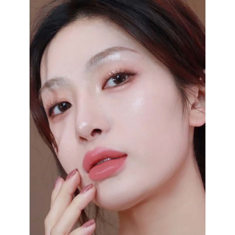 Yolo ❤   Phong cách mới!Son Môi Thỏi Trắng Tom Ford TF 03/108/820/107/100