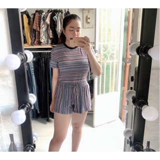 Đầm f21 và áo thun đan dayy