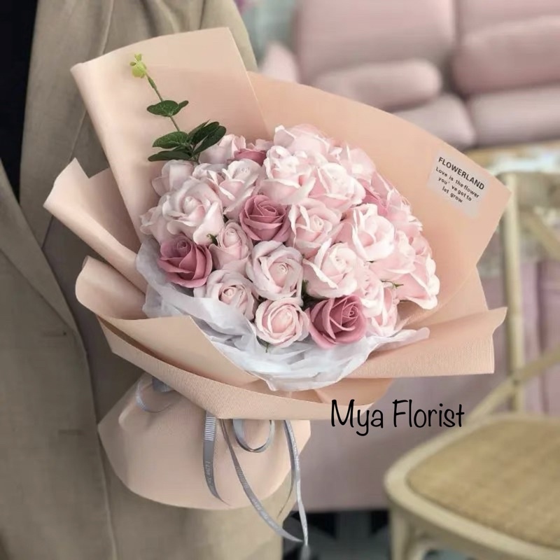 Bó Hoa Sáp Cao Cấp Mix Màu Hồng