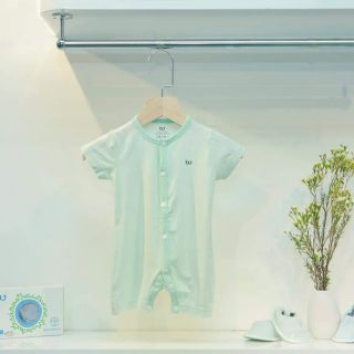 Body cộc kẻ cài giữa sợi tre BU