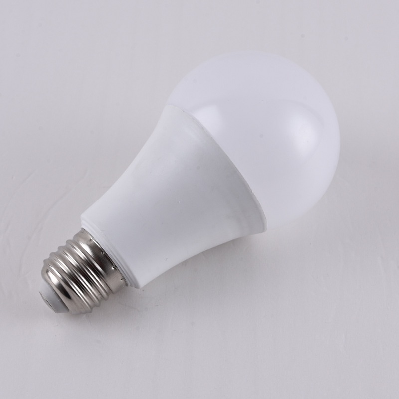 Đèn led bulb nấm 7w 9w 12w ánh sáng trắng chống nước được sử dụng làm đèn trang trí, đèn lon