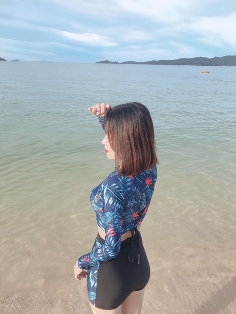 Set bikini tay dài lưng cao hoạ tiết hoa siêu xinh