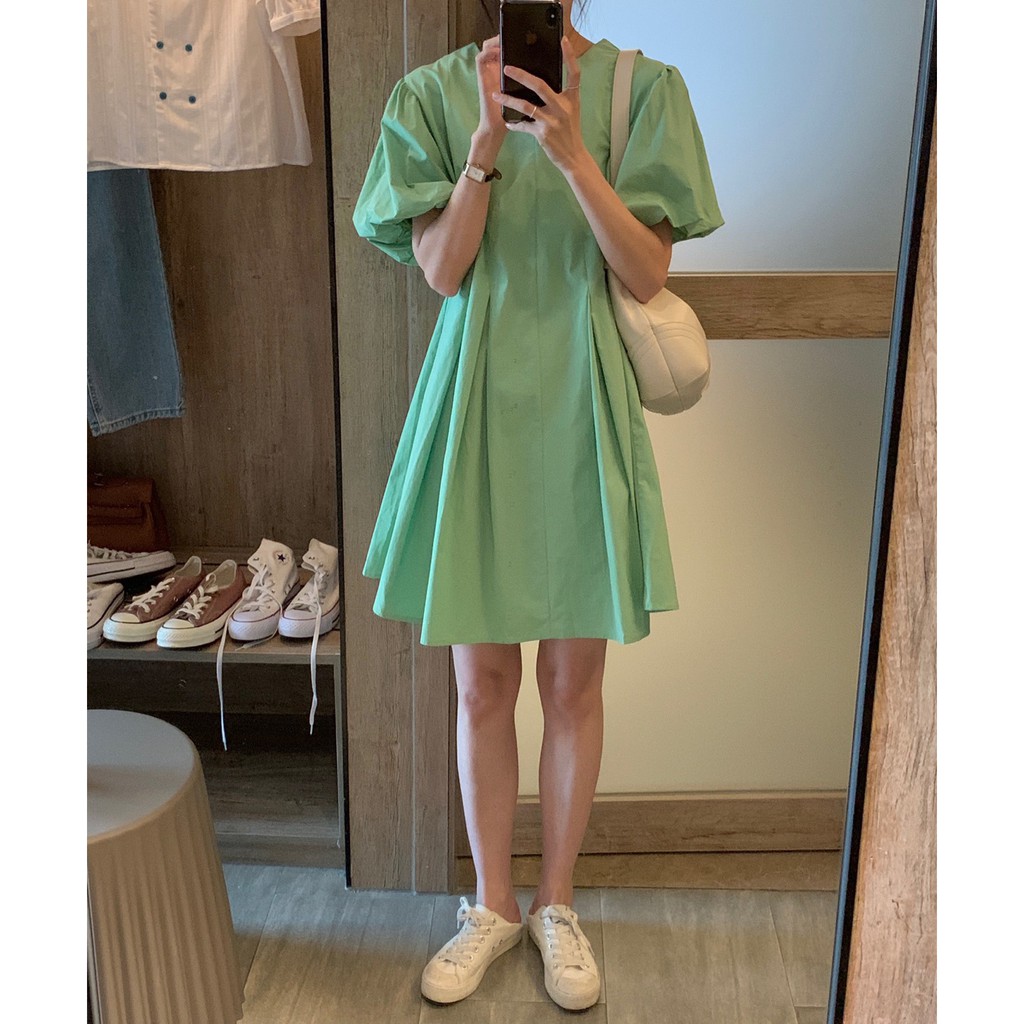Đầm Dáng Rộng Màu Trơn Xếp Ly Thiết Kế Đơn Giản Hợp Thời Trang | BigBuy360 - bigbuy360.vn