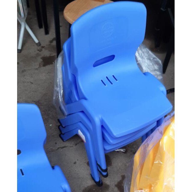 Ghế nhựa mầm non gia long 970. Siêu dày loại 1