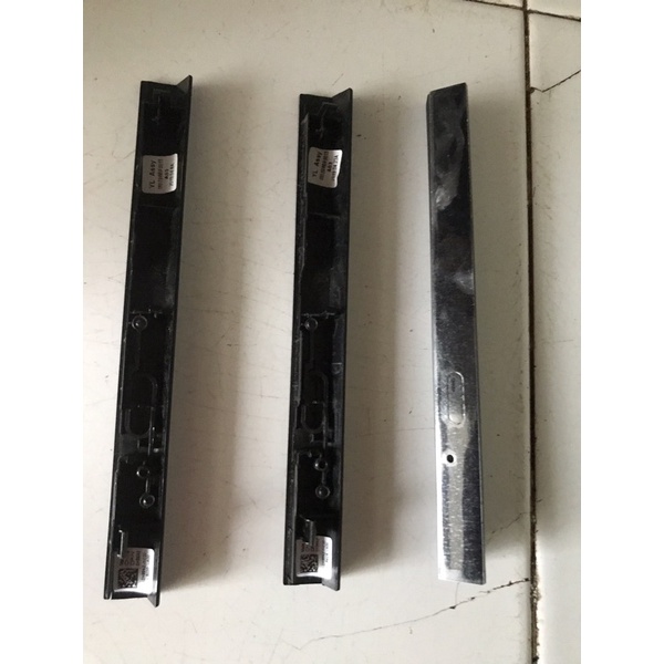 Nắp  dvd laptop dell  3567