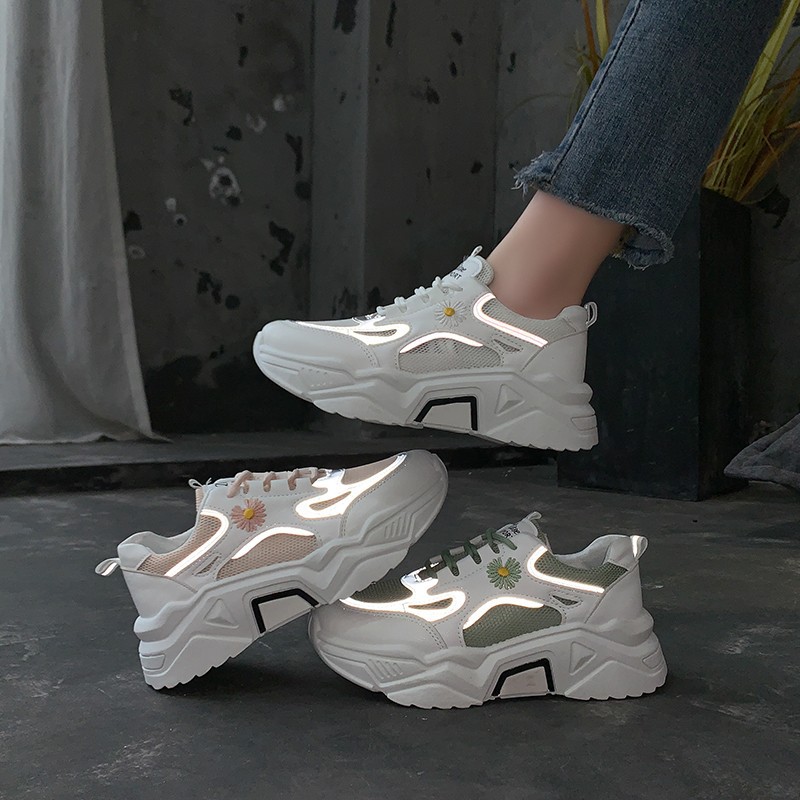 [Mã WASTWIN giảm 10k đơn bất kỳ] [INS HOT] Giày thể thao nữ khuynh hướng cao cấp 😍Hoa cúc，Phản quang😍3 màu có sẵn（20） | BigBuy360 - bigbuy360.vn